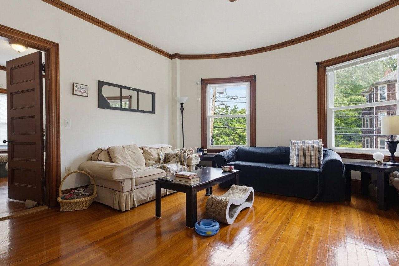 41 Warren Ave #2 - Photo 4 of 15
