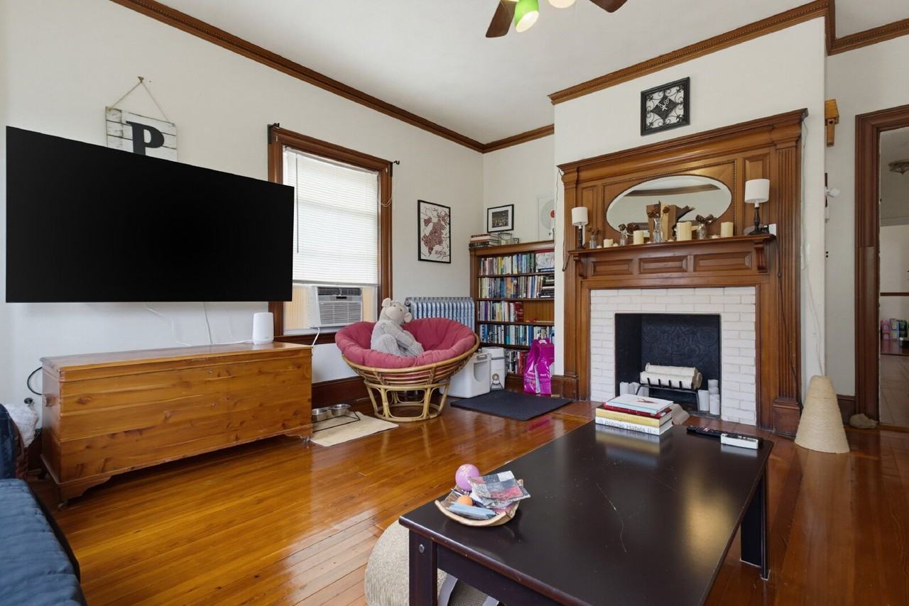 41 Warren Ave #2 - Photo 5 of 15