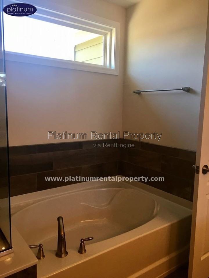2398 Calistoga Ct - Photo 2 of 42