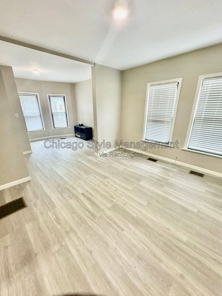 2835 W 38th Pl #1 - Photo 2 of 19