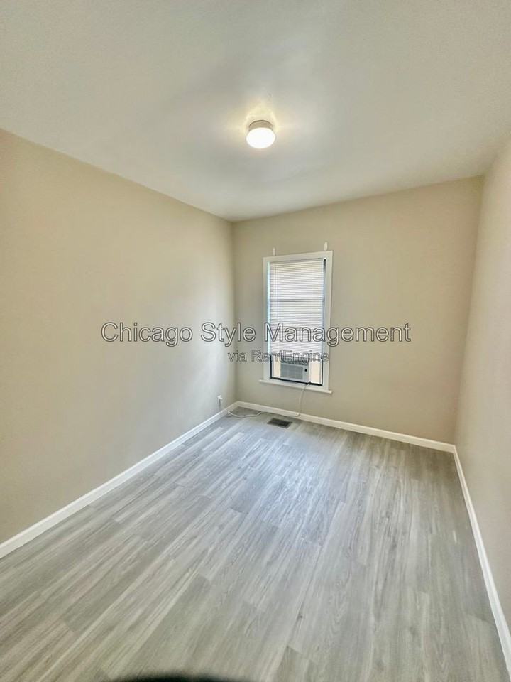2835 W 38th Pl #1 - Photo 5 of 19