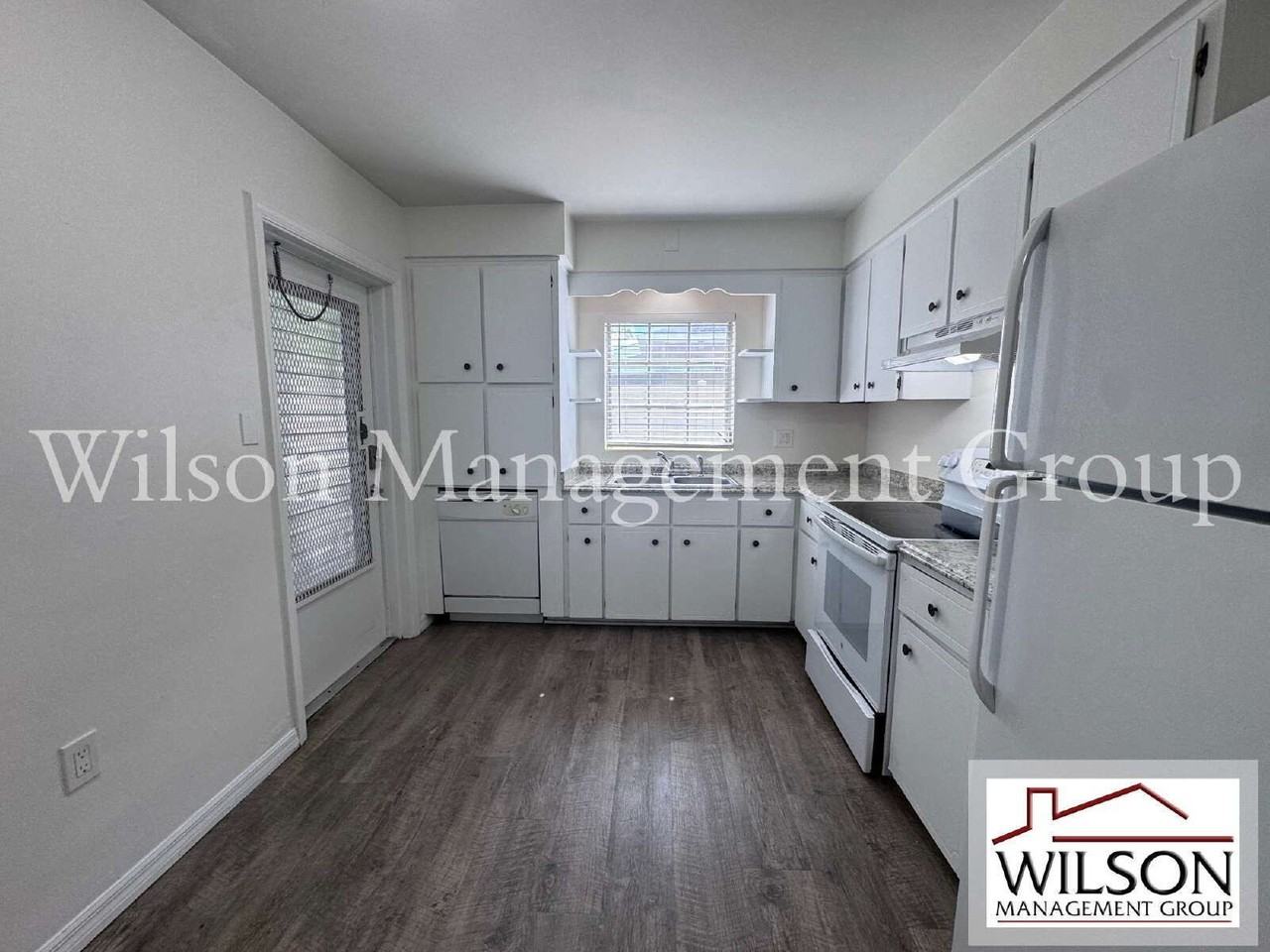 805 Vassar St #A - Photo 6 of 25
