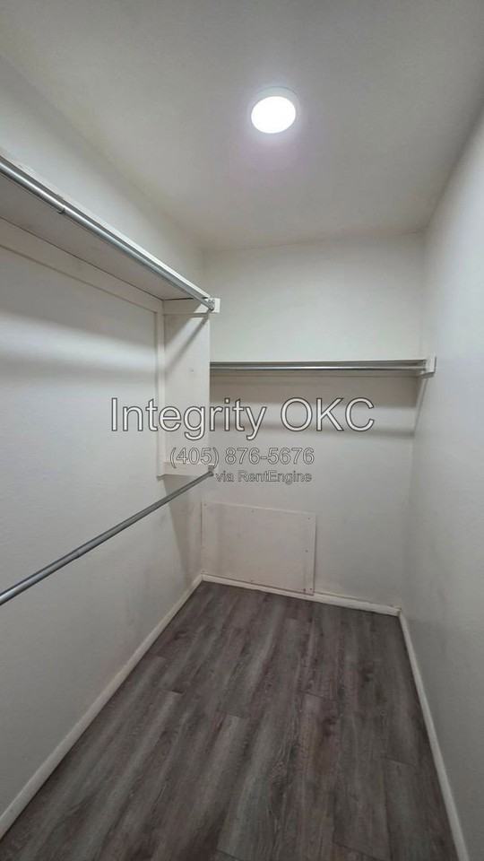 3803 N Rockwell Ave #206 - Photo 4 of 19