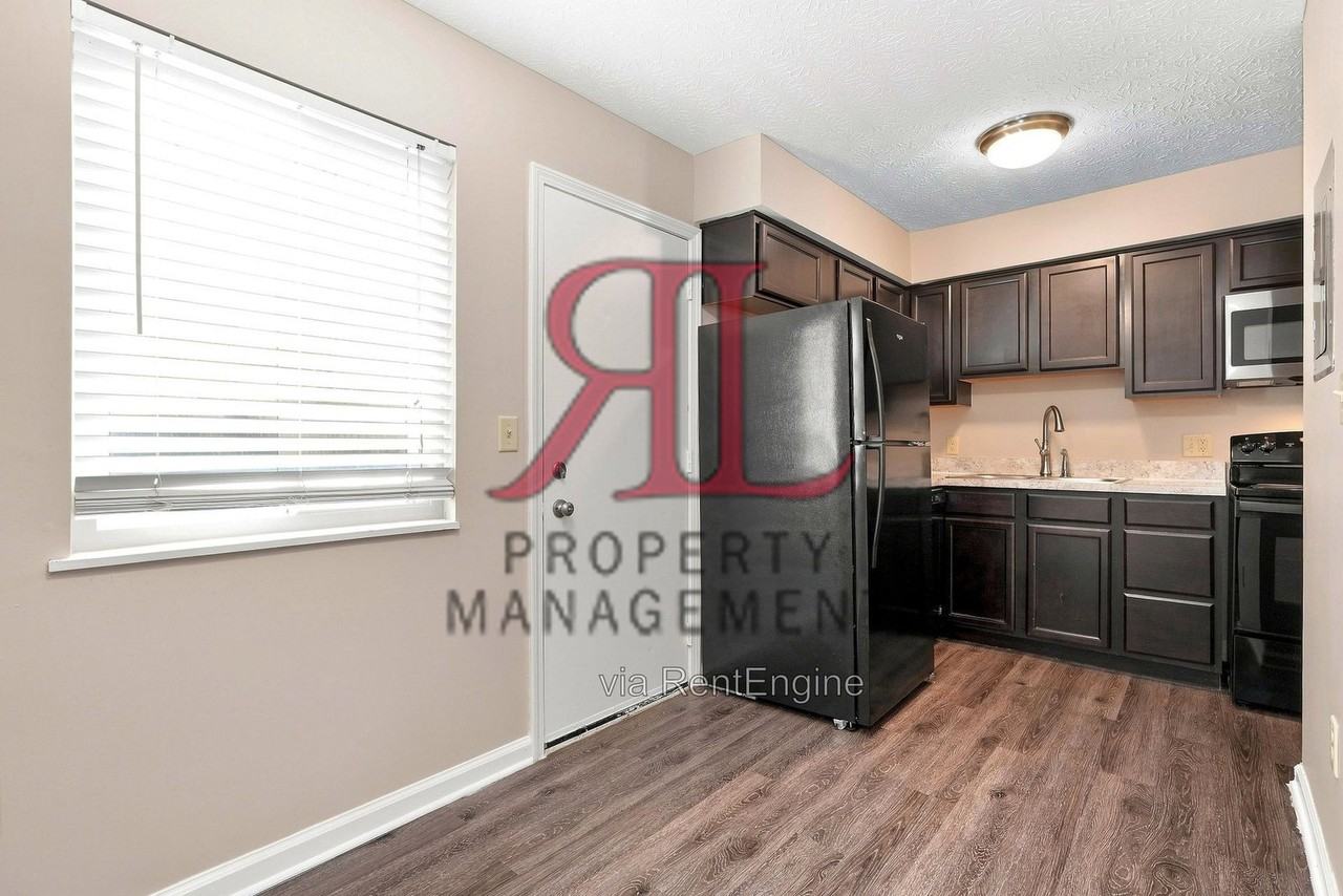 5502 Kenneylane Blvd - Photo 6 of 17
