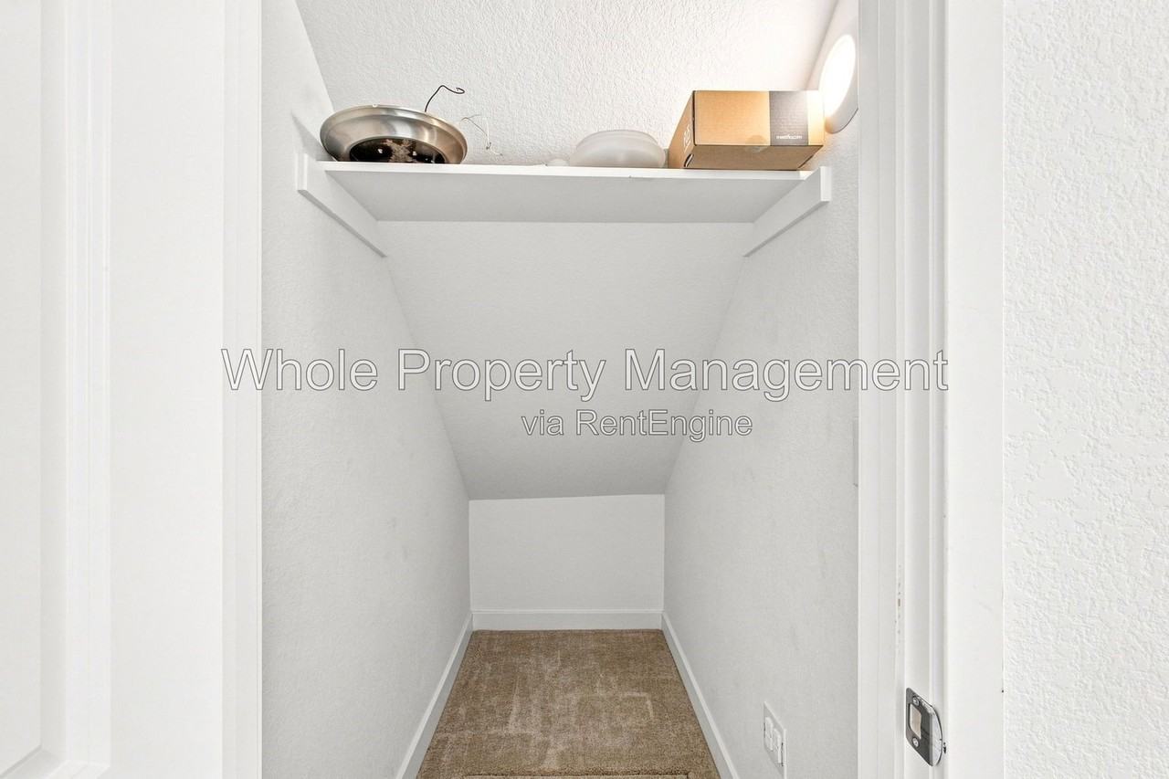 15612 W Floyd Dr - Photo 6 of 31