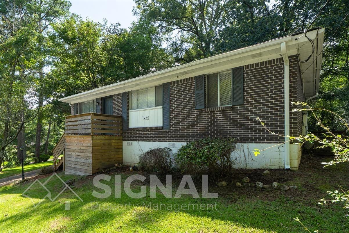 320 Argonne Dr Ne - Photo 2 of 23