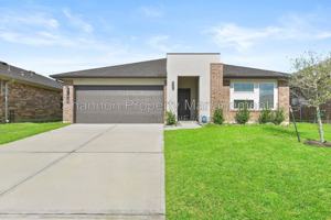 featured image of 7915 Murciana Dr
