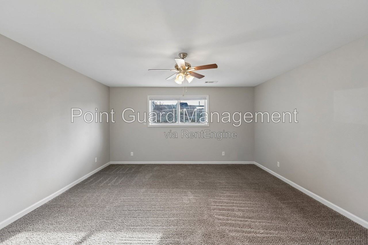 1404 Lee Dr #63 - Photo 6 of 21