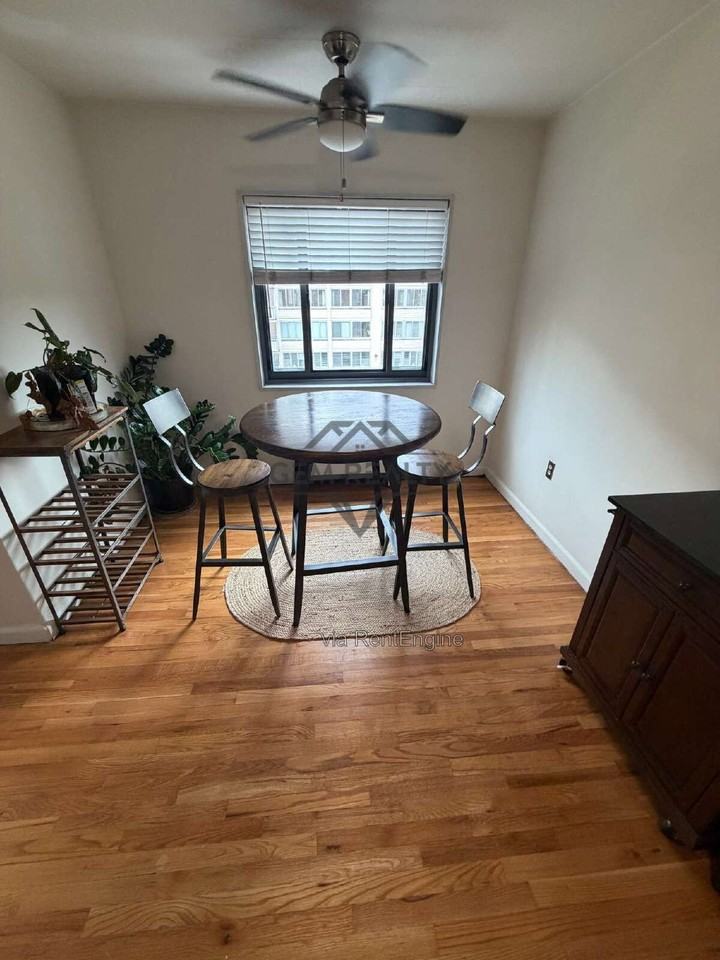 1200 S Arlington Ridge Rd #716 - Photo 6 of 13