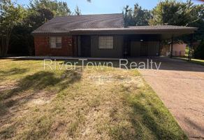 featured image of 2884 Spring Hill Dr