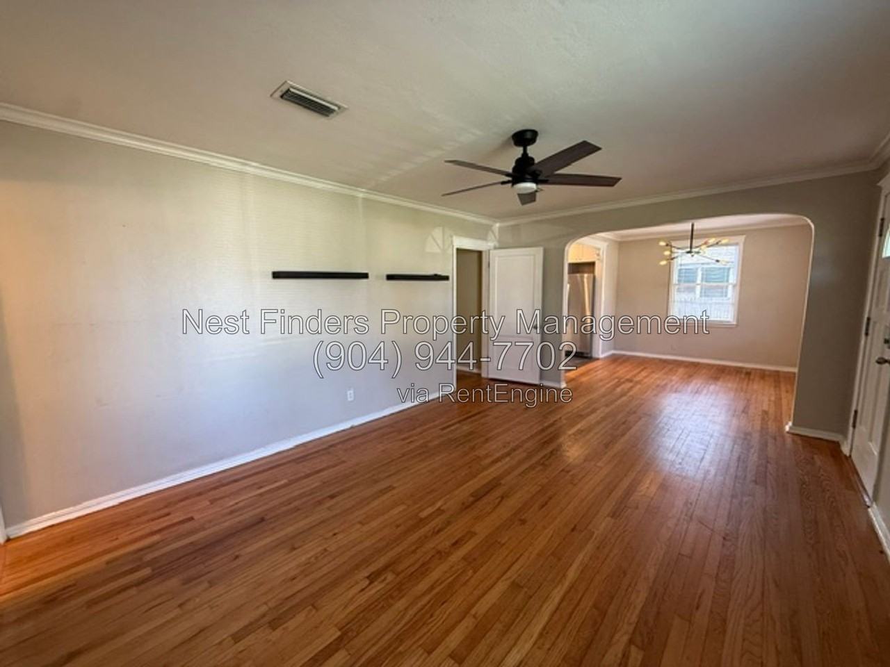 1309 Macarthur St - Photo 3 of 32
