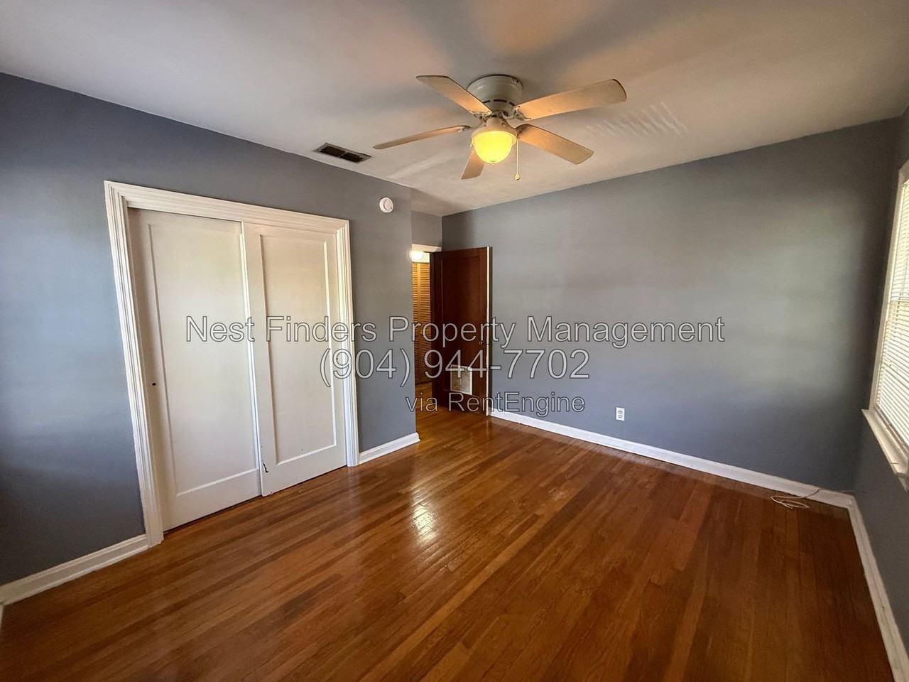 3553 Oak St #4 - Photo 5 of 14