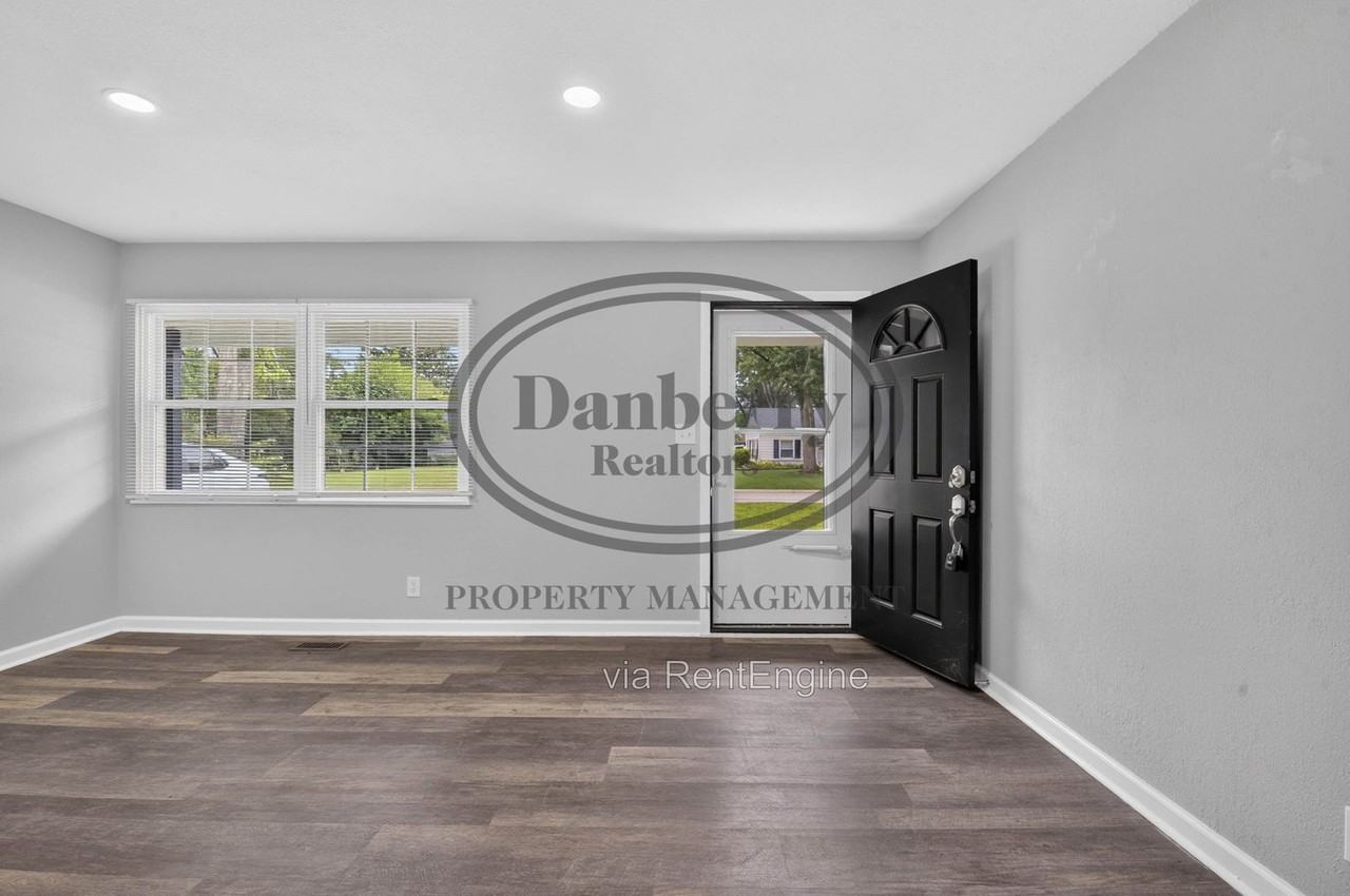 6051 Graystone Dr #1 - Photo 3 of 33