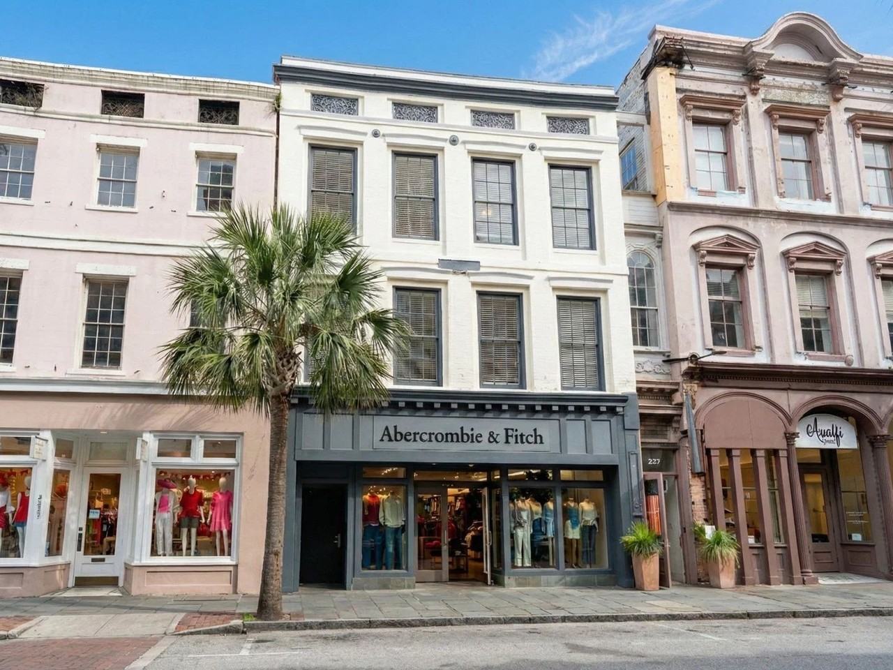 235 King St #2