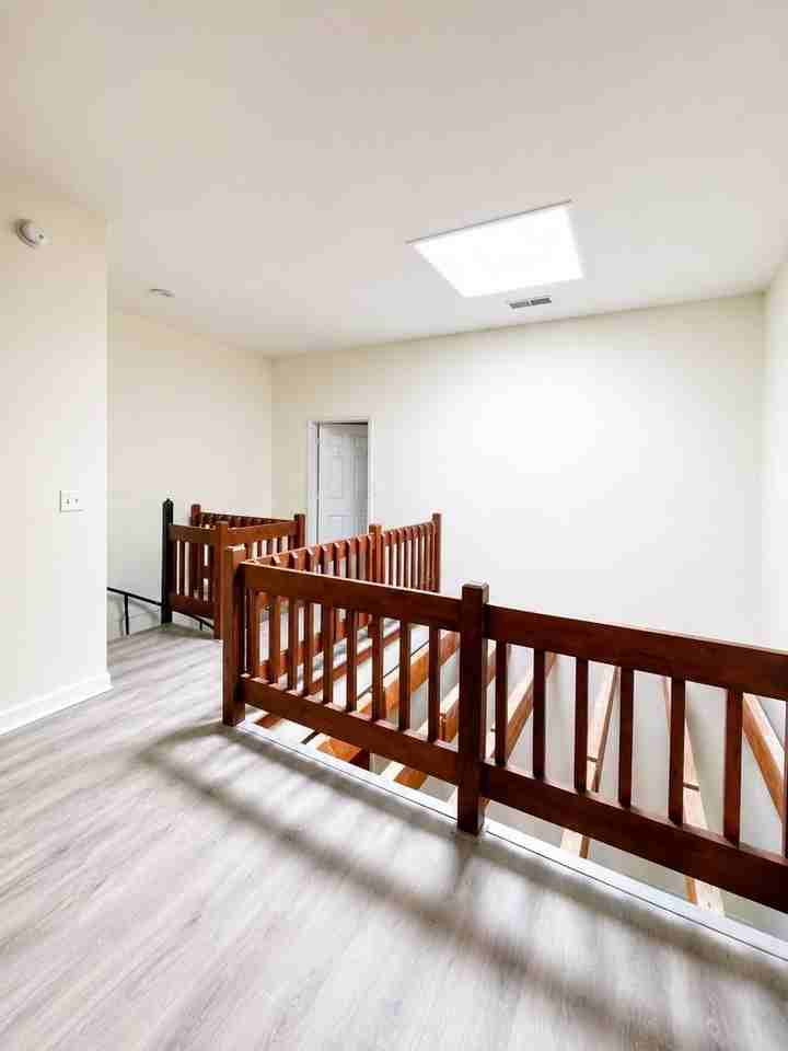 235 King St #2 - Photo 7 of 12