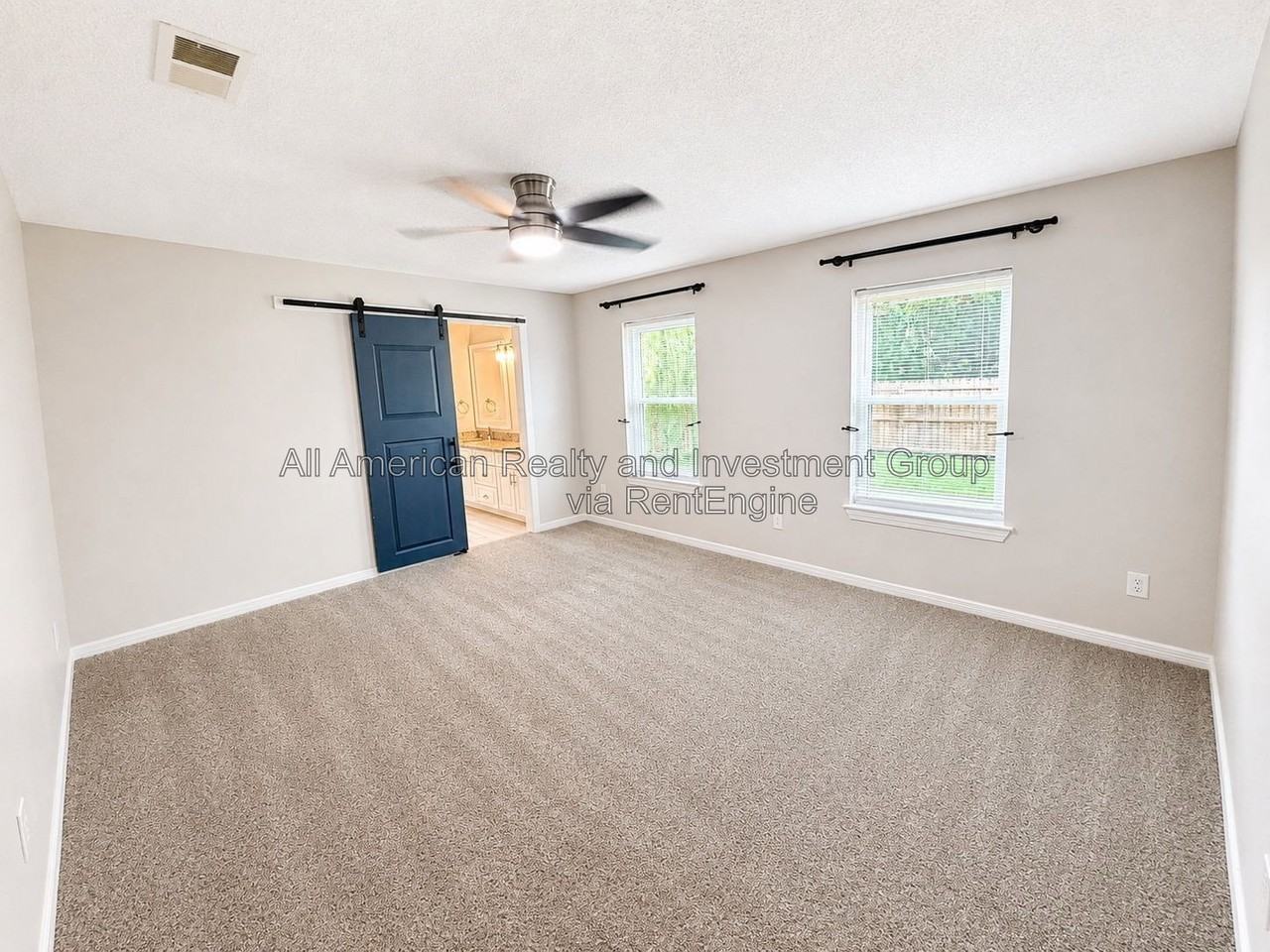 384 Pristine Water Ln - Photo 5 of 17