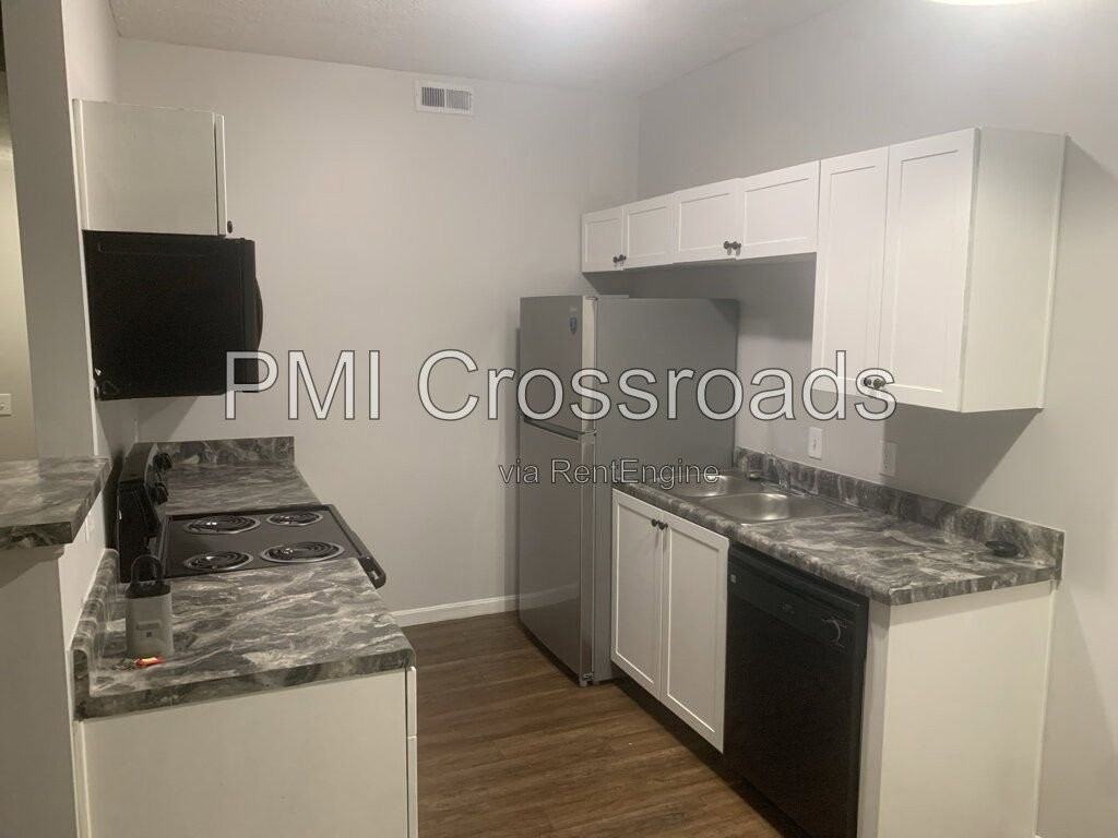 866 Taylor Station Rd #866-103 - Photo 2 of 22