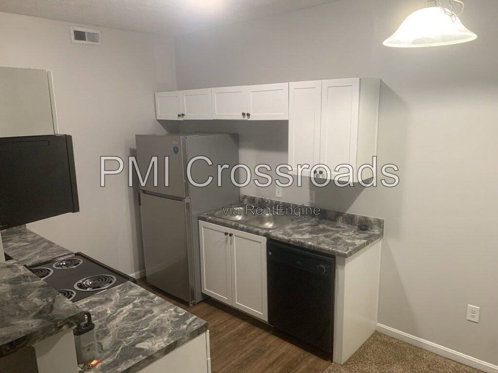866 Taylor Station Rd #866-103 - Photo 4 of 22