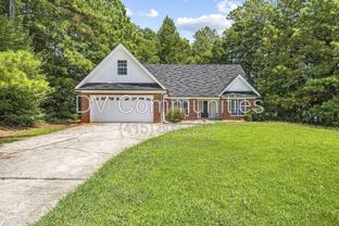 140 Coach Dr - Photo 1 of 1