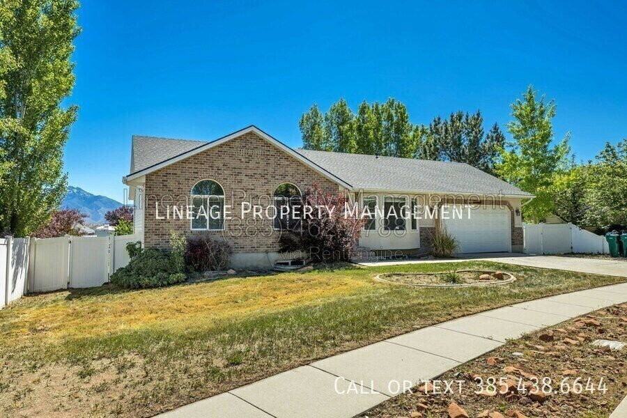 13863 S Kessler Peak Dr #B - Photo 2 of 19