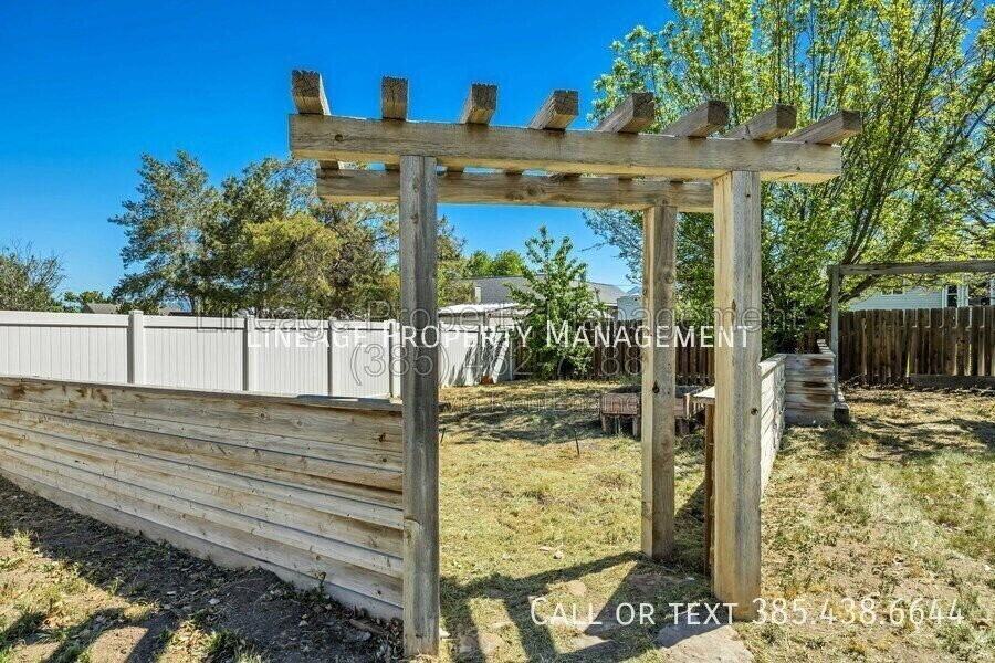 13863 S Kessler Peak Dr #B - Photo 5 of 19
