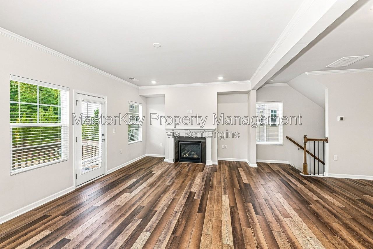 3001 Brellon Ln - Photo 5 of 34