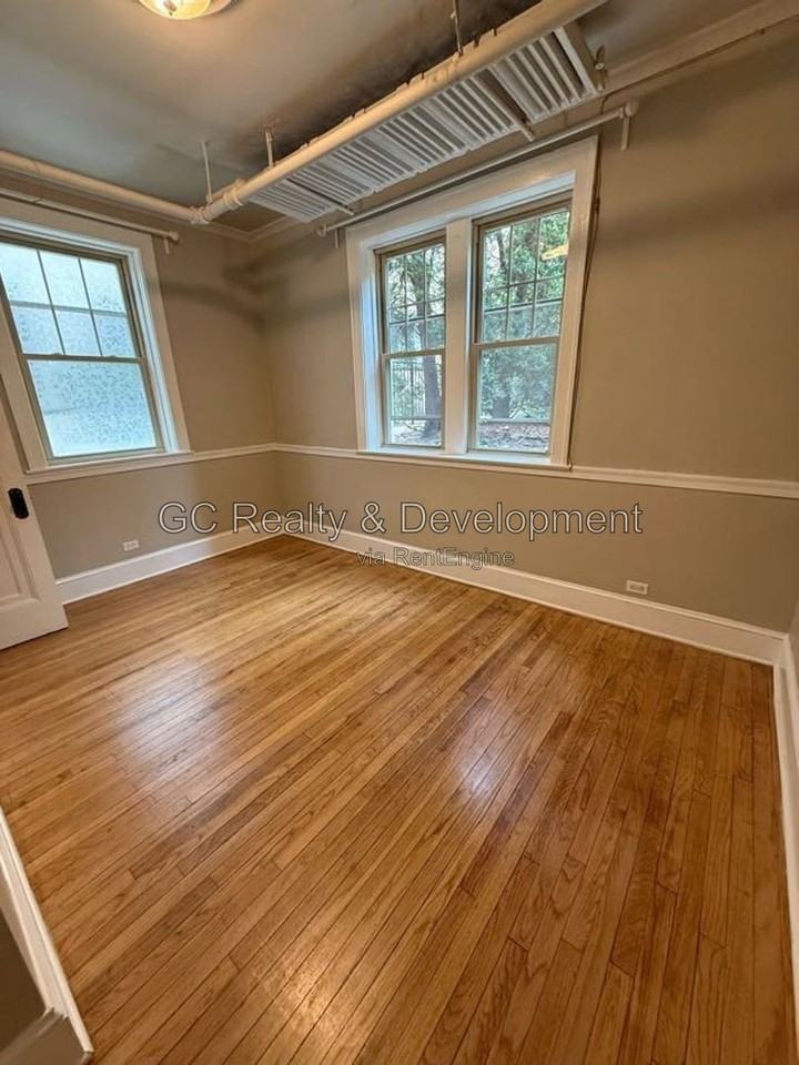 807 Reba Pl #G - Photo 7 of 11