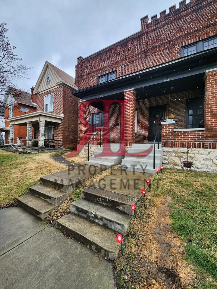 640 S Champion Ave - Photo 2 of 25