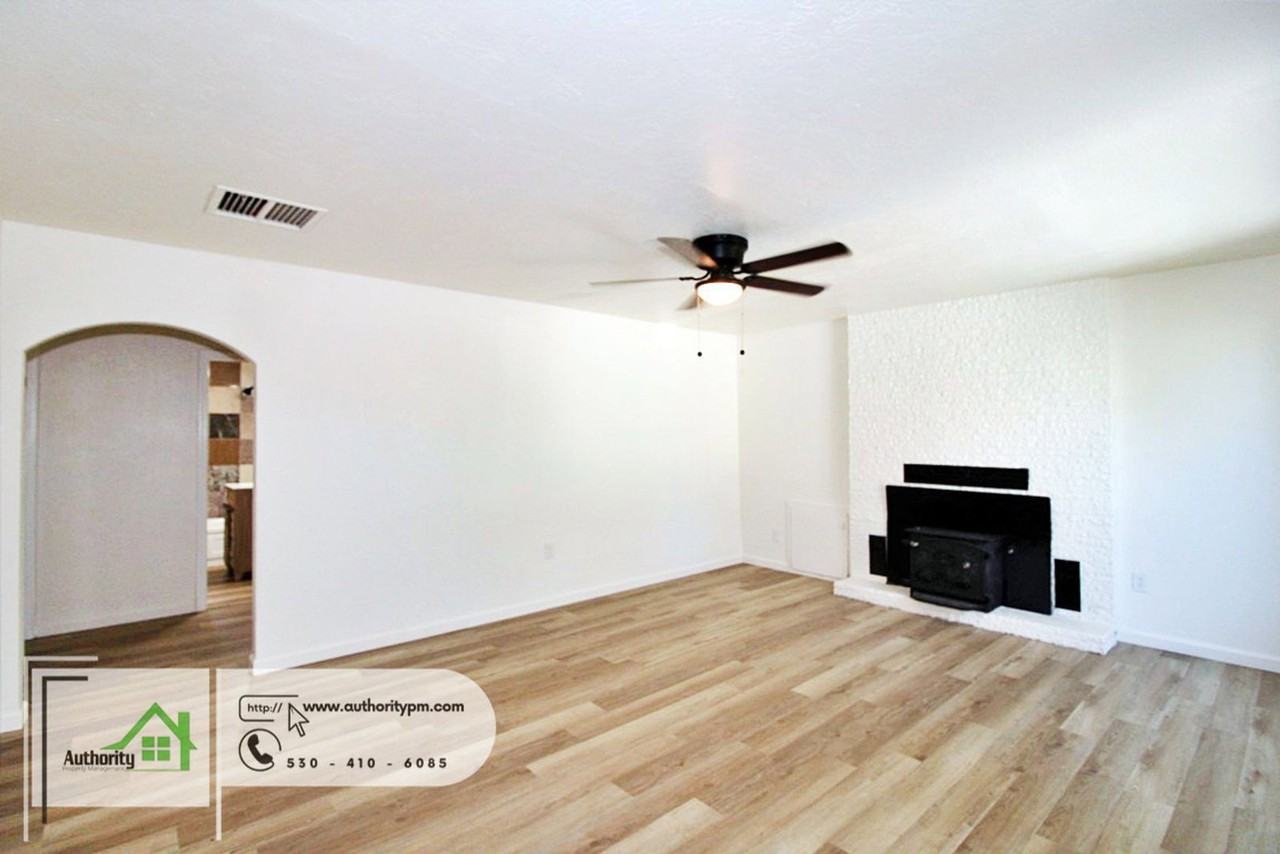 3210 Veda St - Photo 5 of 17