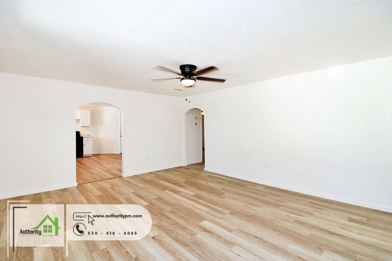 3210 Veda St - Photo 6 of 17