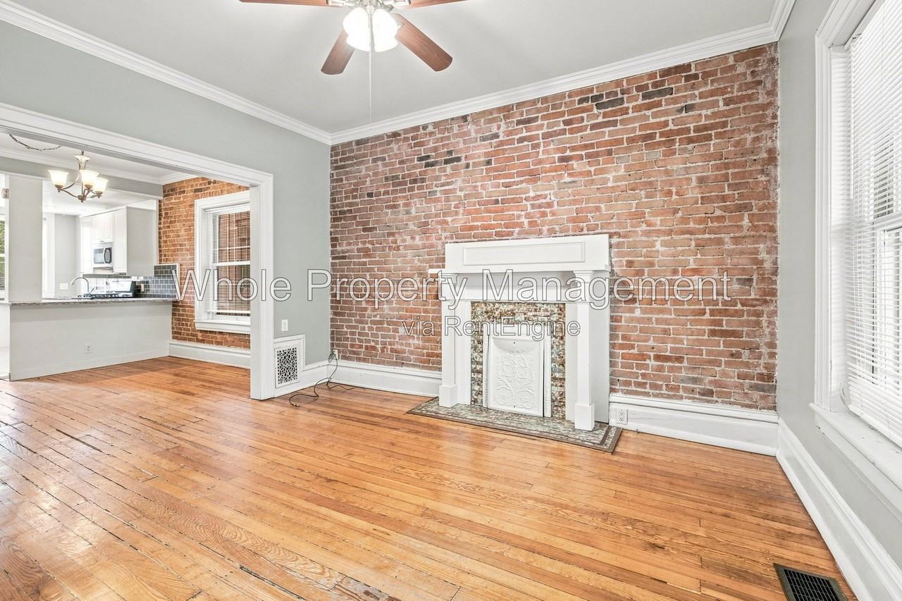 2044 N Ogden St - Photo 3 of 31