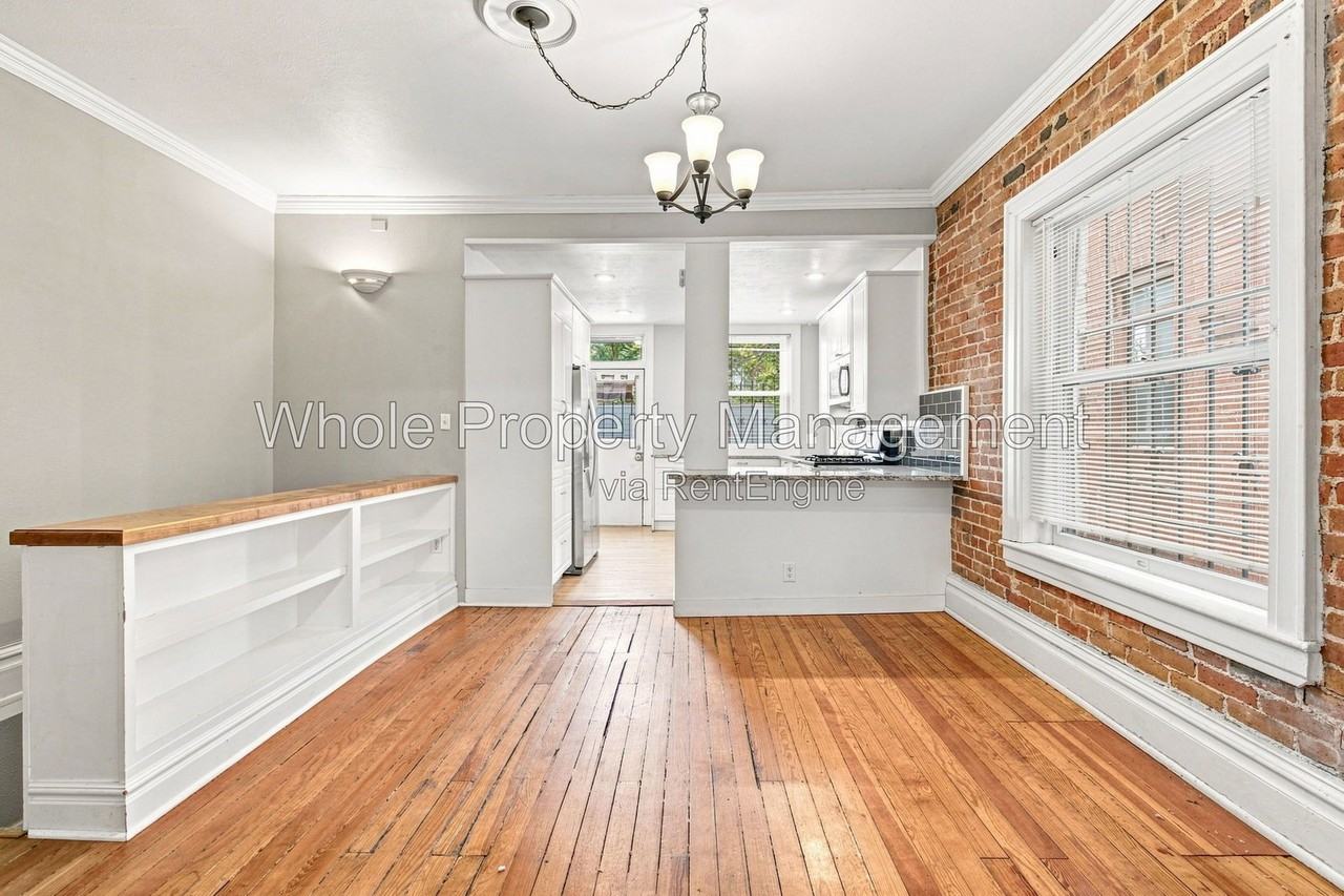 2044 N Ogden St - Photo 7 of 31