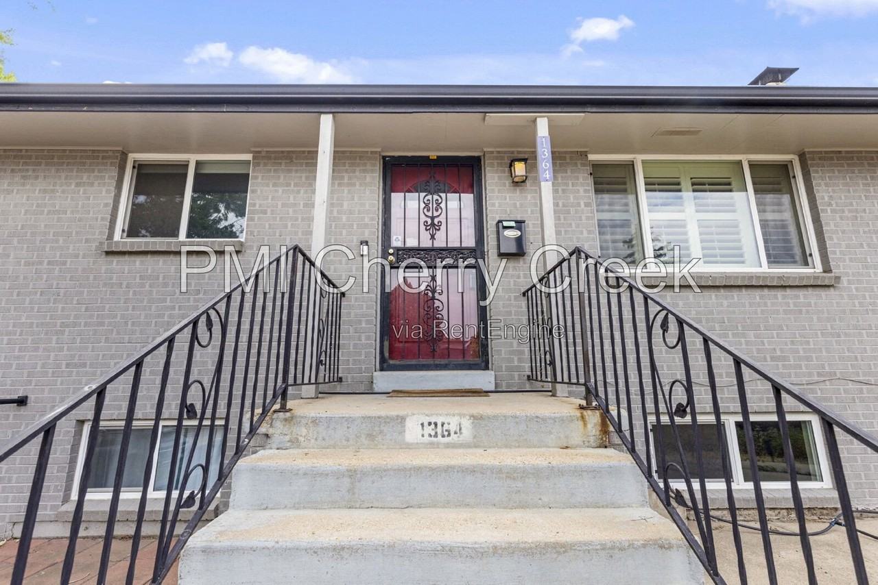 1364 W Center Ave - Photo 2 of 31