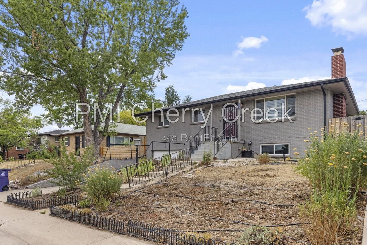1364 W Center Ave - Photo 3 of 31