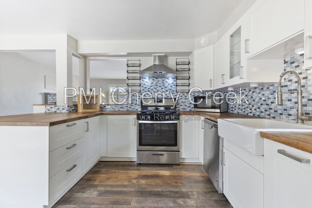 1364 W Center Ave - Photo 7 of 31