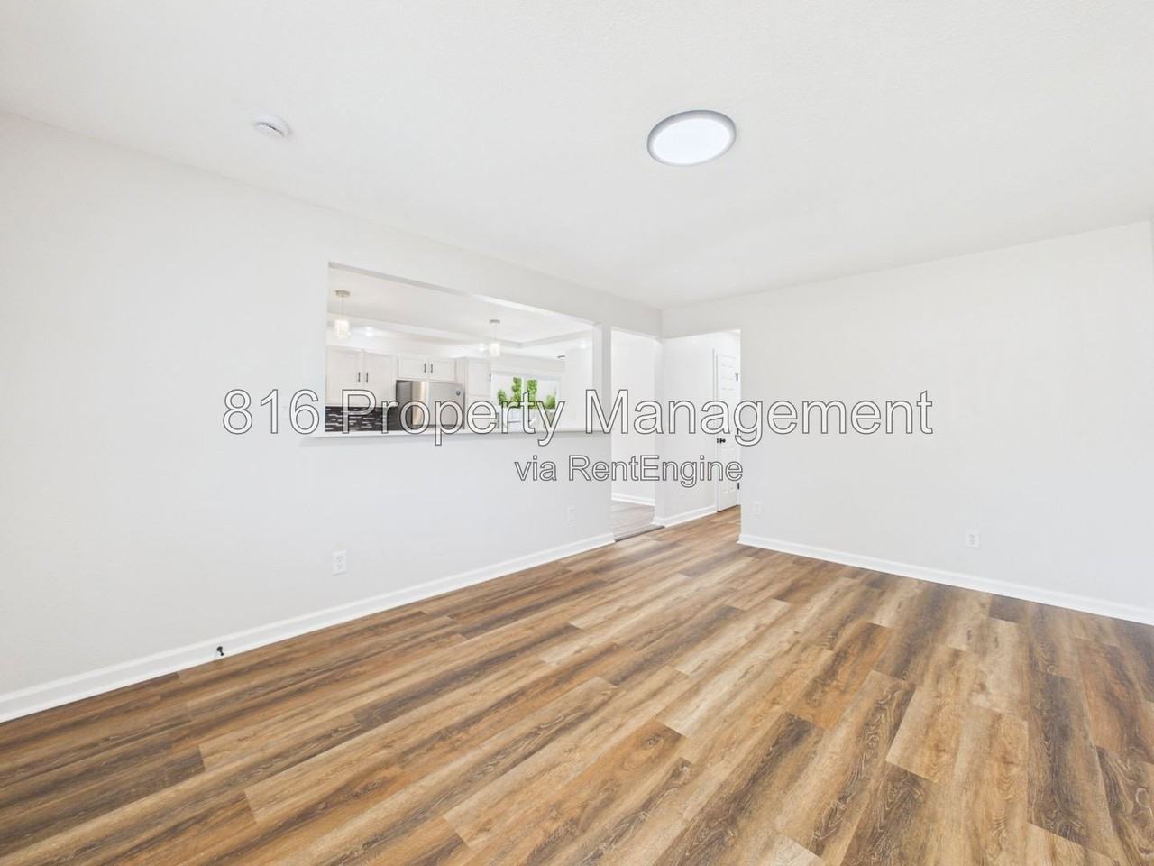 9109 E 44th St - Photo 2 of 22