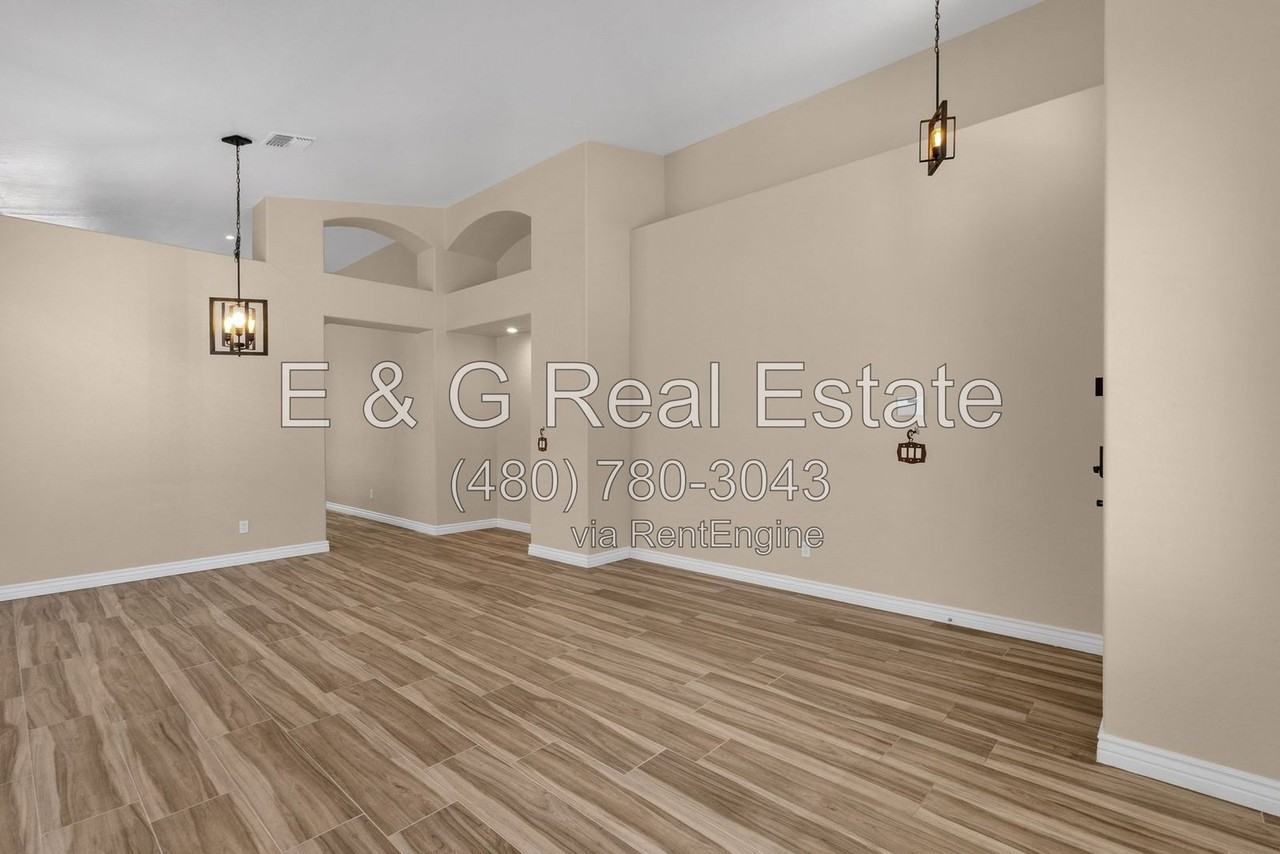 3261 W Ross Dr - Photo 7 of 34