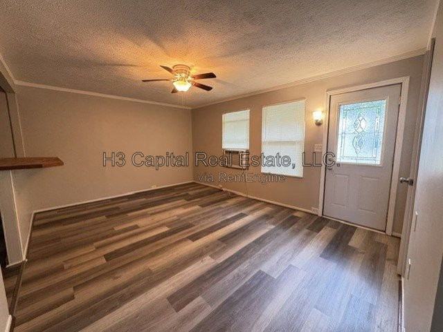 302 Cobb St - Photo 2 of 9