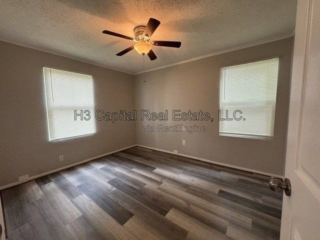 302 Cobb St - Photo 3 of 9
