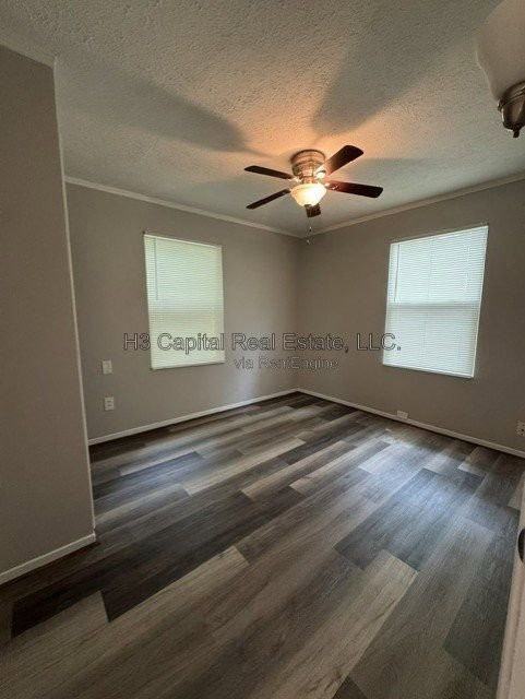 302 Cobb St - Photo 5 of 9
