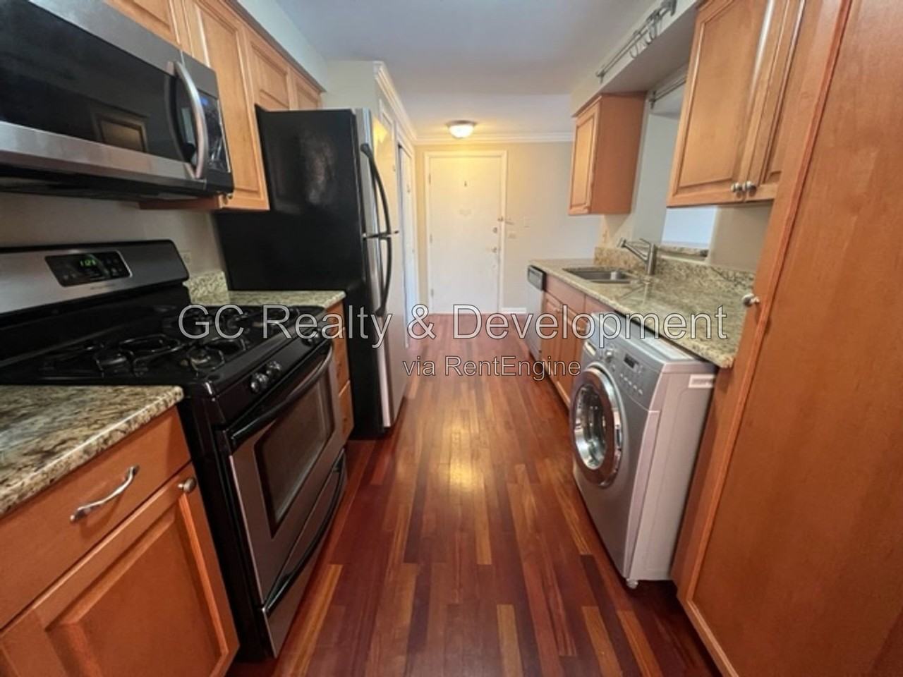 1247 E Washington St #202 - Photo 4 of 16