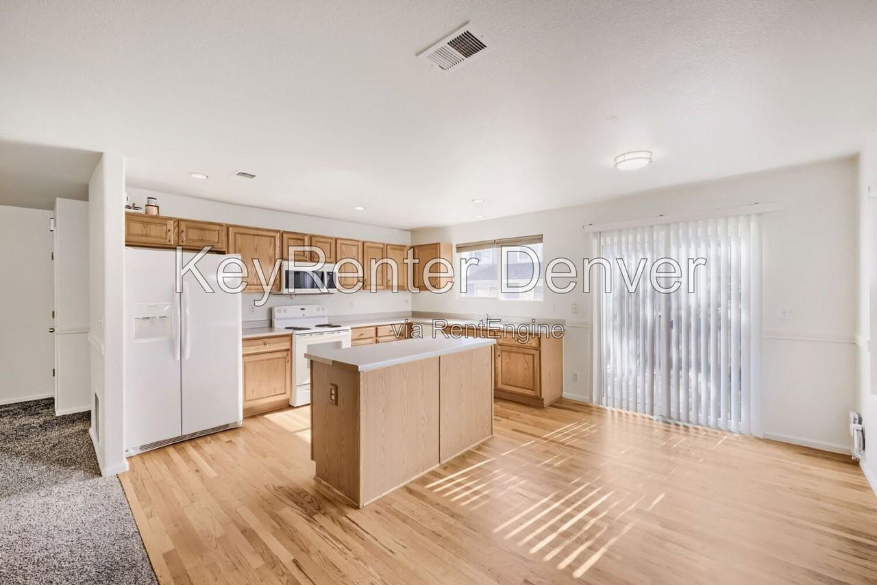 10968 York St - Photo 6 of 22