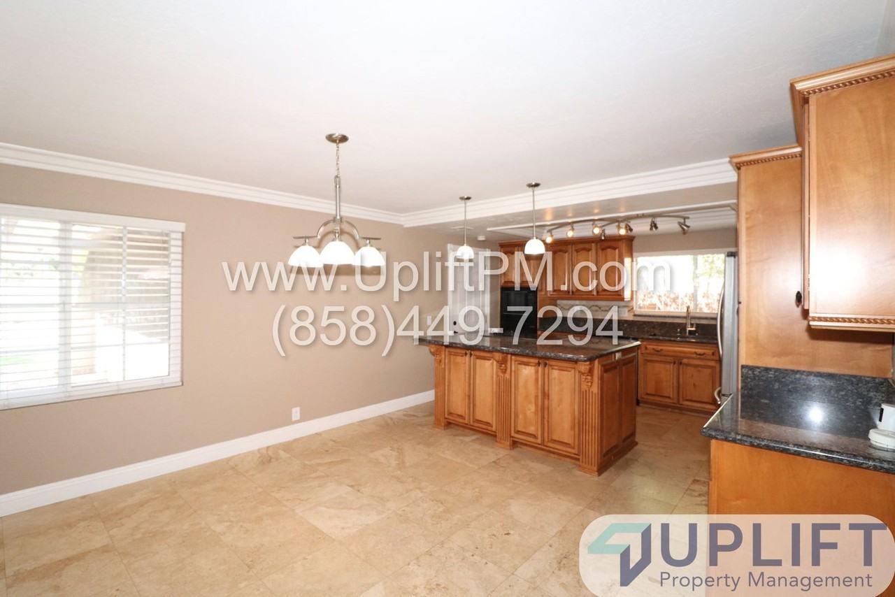 16015 Oakley Rd - Photo 4 of 17
