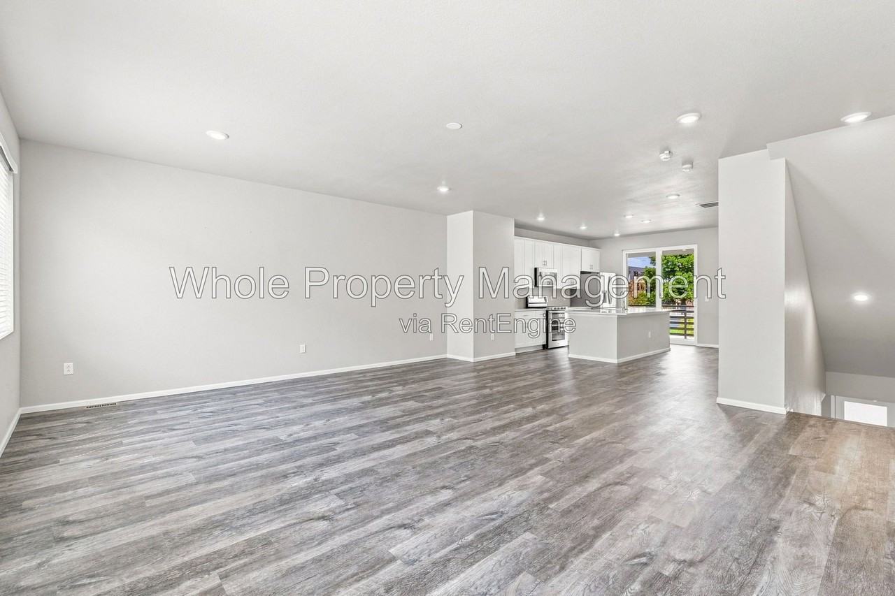 12231 W 57th Dr - Photo 7 of 31