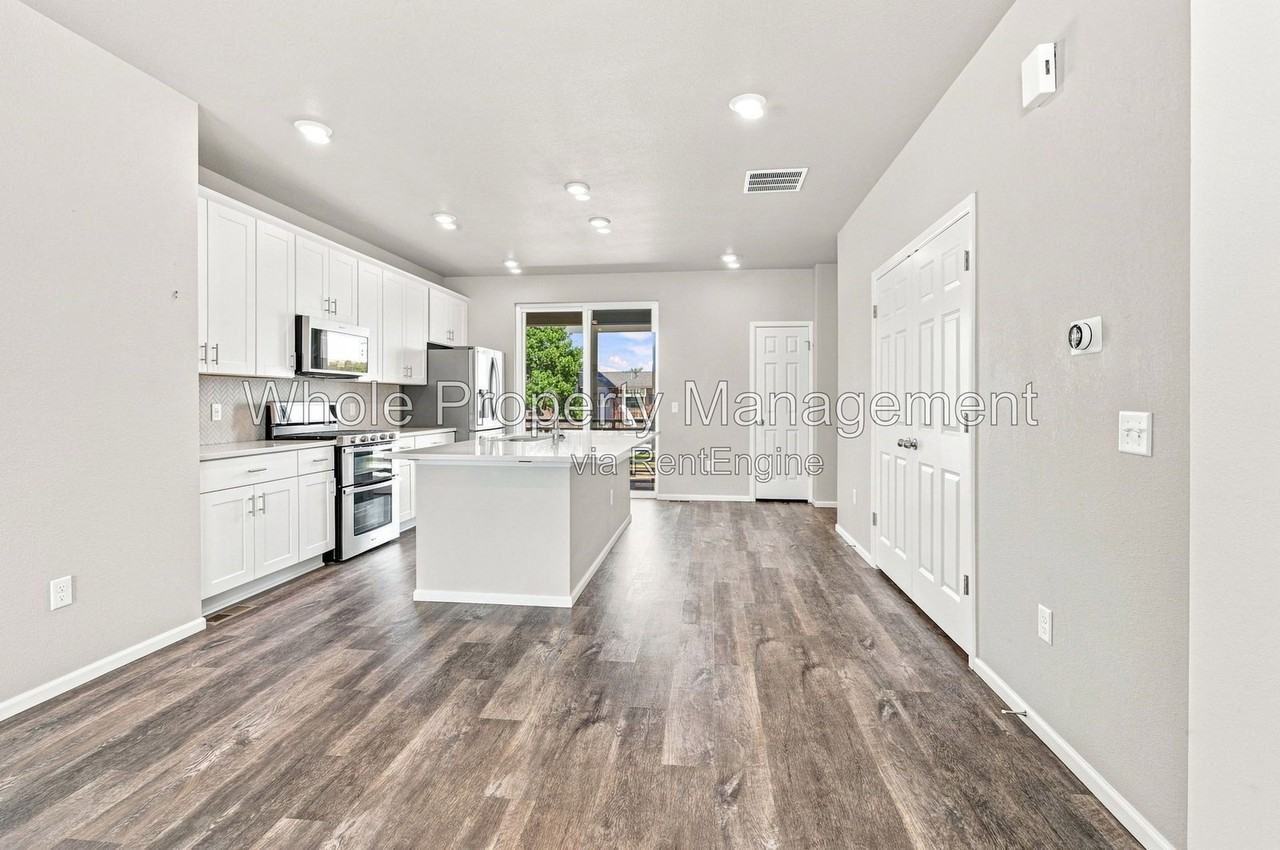 12231 W 57th Dr - Photo 2 of 31