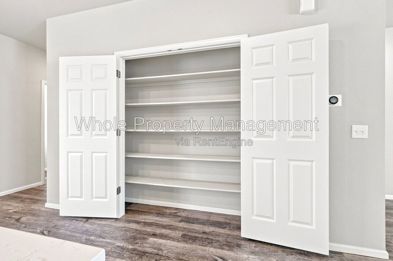 12231 W 57th Dr - Photo 6 of 31