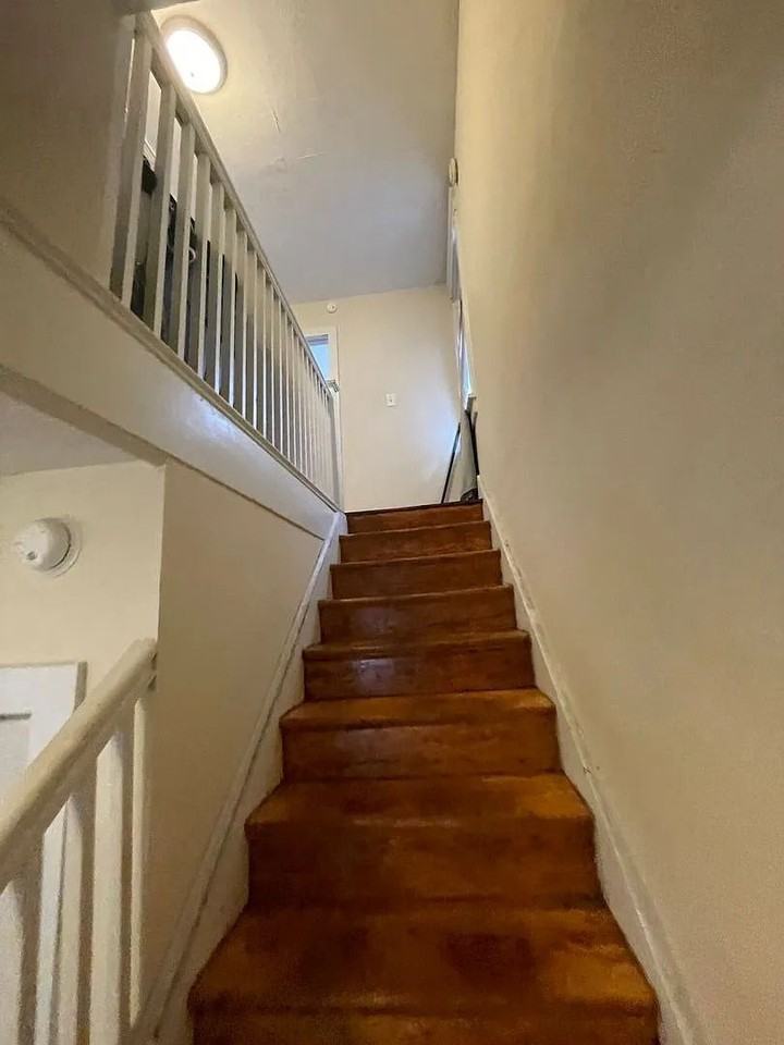 613 Northside Ave - Photo 4 of 18