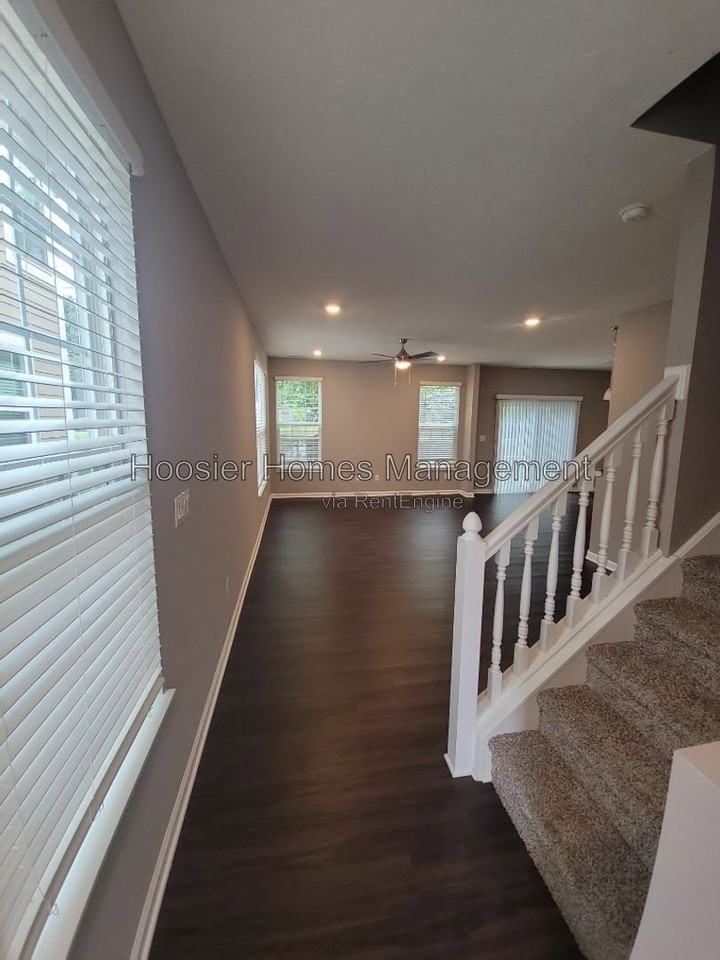 4213 Brownstone Pl - Photo 3 of 18