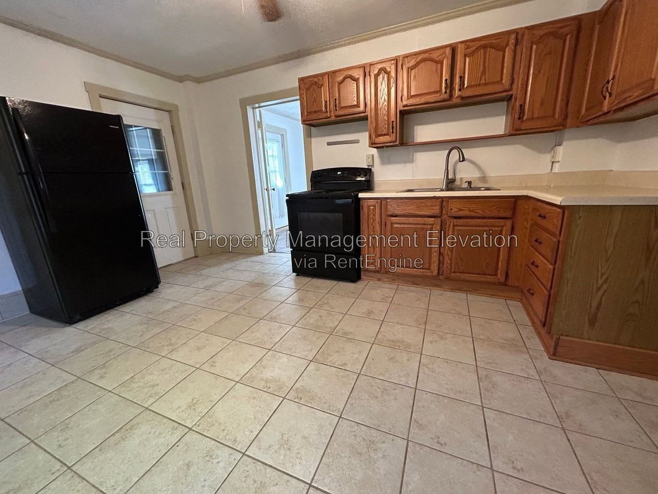 275 Gore Rd - Photo 3 of 6
