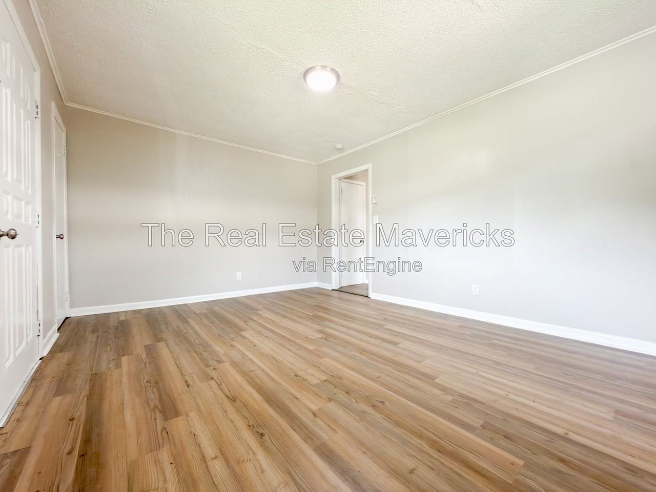 4706 Midland Pike #1 - Photo 5 of 9
